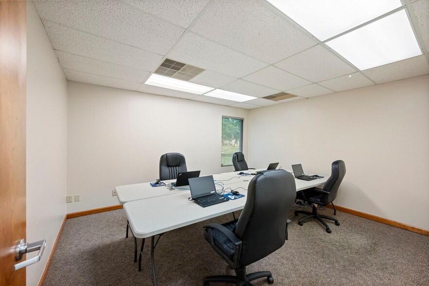 More Photos Of 3768 Rome Dr, Lafayette Office For Lease