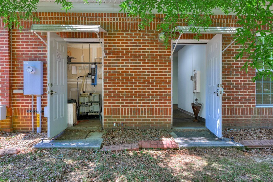 More Photos Of 1466 Columbia Hwy N, Aiken Medical For Sale