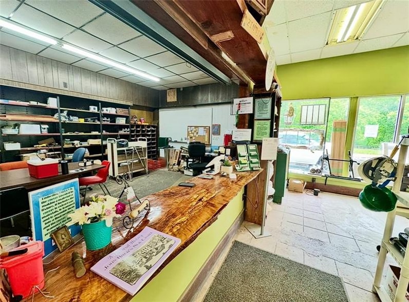 More Photos Of 424 N Croton Ave, New Castle General Retail For Sale
