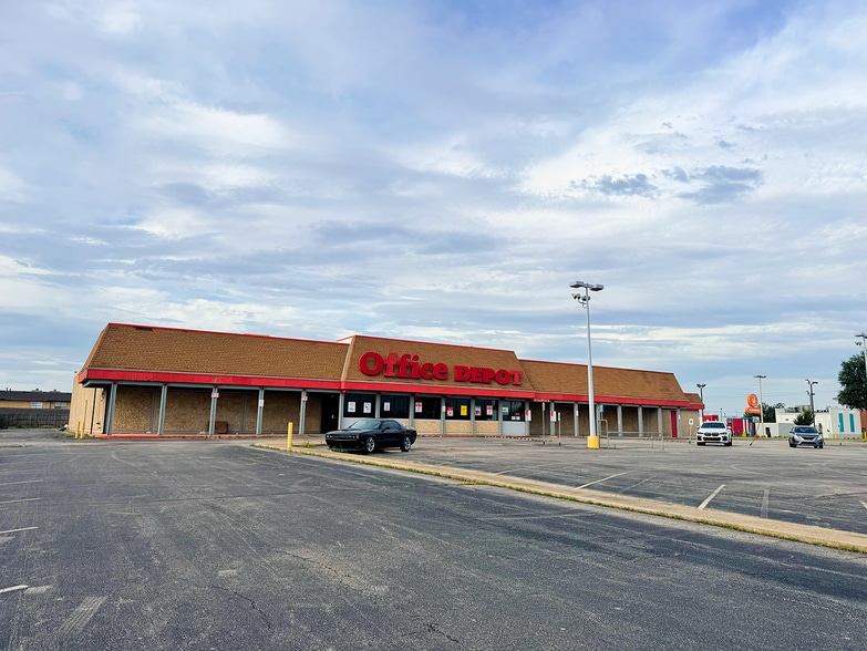 Primary Photo Of 820 W I 240 Service Rd, Oklahoma City Freestanding For Lease