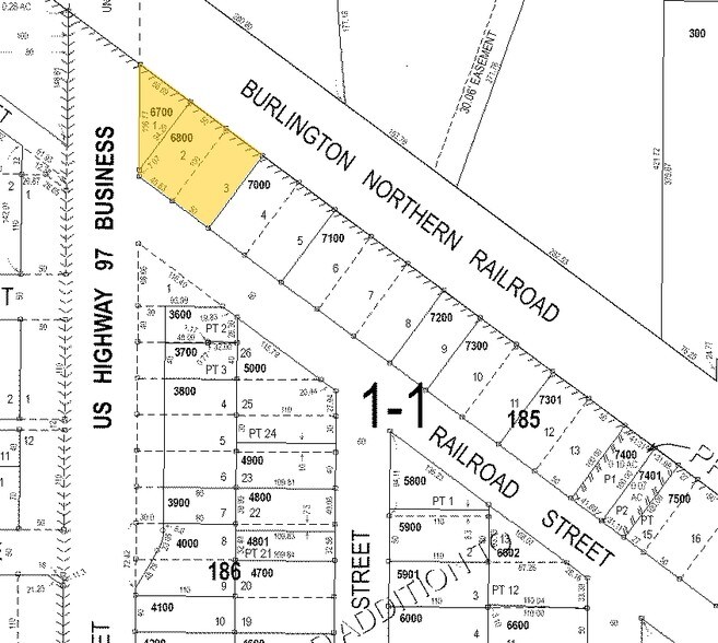 More Photos Of 310 SE Railroad St, Bend Storefront Retail Residential For Lease