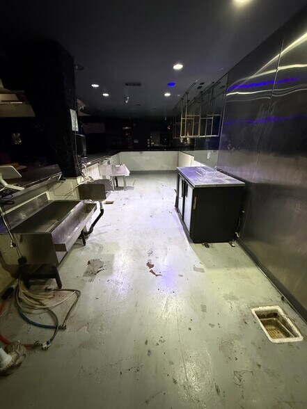 More Photos Of 4516 N 19th Ave, Phoenix Bar For Sale