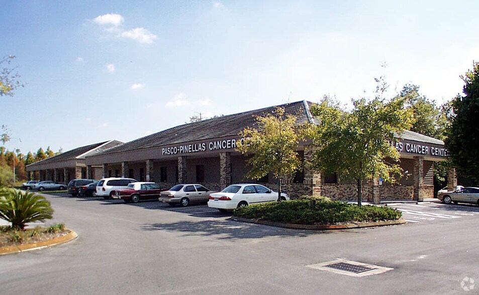 More Photos Of 3000-3006 US Highway 19, Holiday Medical For Sale