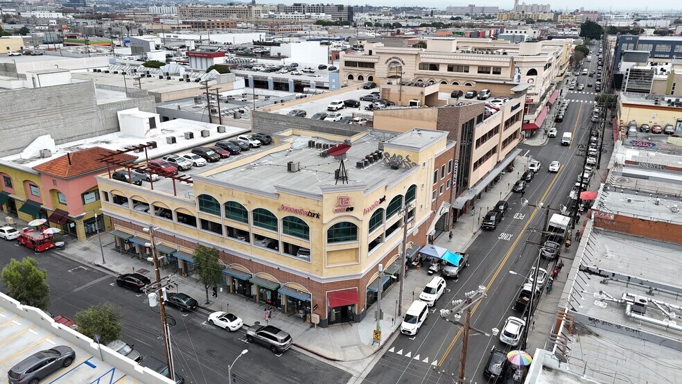 More Photos Of 777 E 12th St, Los Angeles Office For Lease