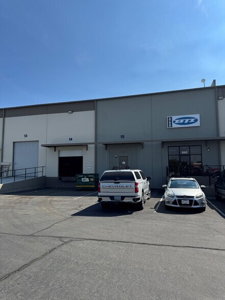 More Photos Of 860 Bergin Way, Sparks Industrial For Lease