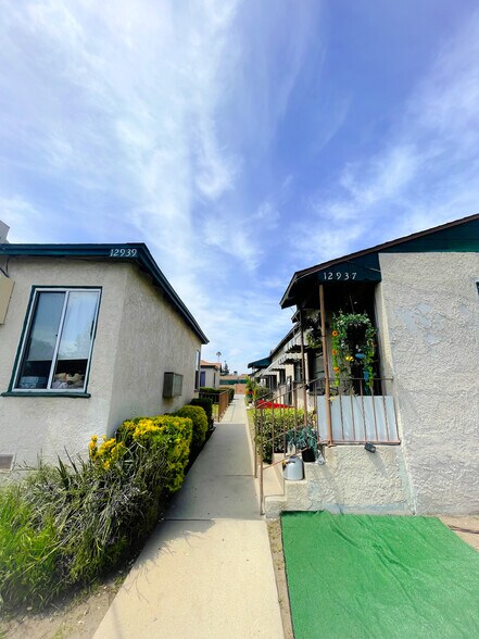 More Photos Of 12937 Van Nuys Blvd, Pacoima Apartments For Sale