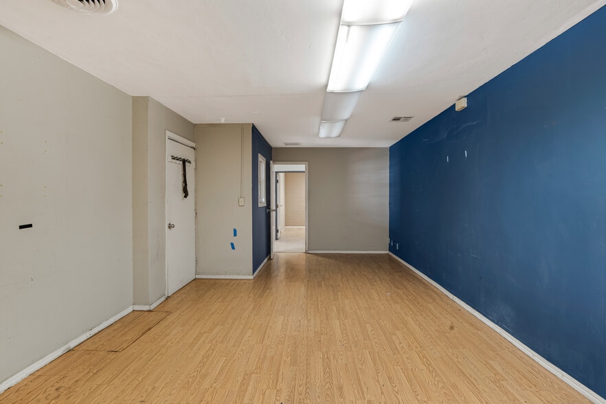 More Photos Of 10920 S La Cienega Blvd, Inglewood Warehouse For Sale
