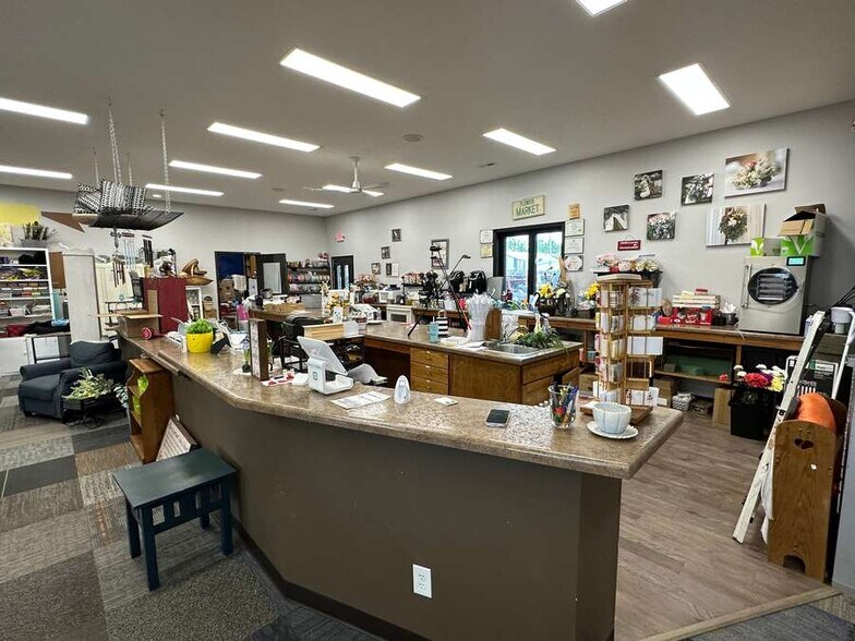 More Photos Of 708 E State St, Atkinson Freestanding For Sale