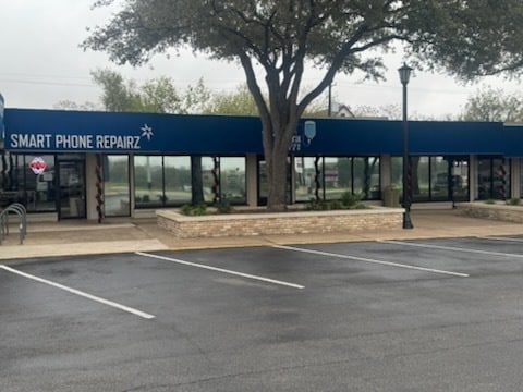 More Photos Of 5901-6113 Burnet Rd, Austin Storefront For Lease