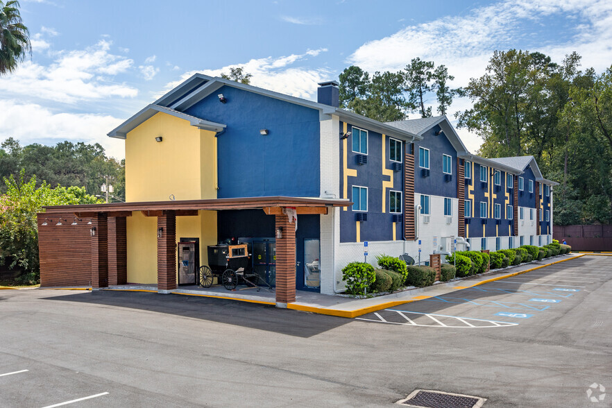 Primary Photo Of 2702 N Monroe St, Tallahassee Hotel For Sale