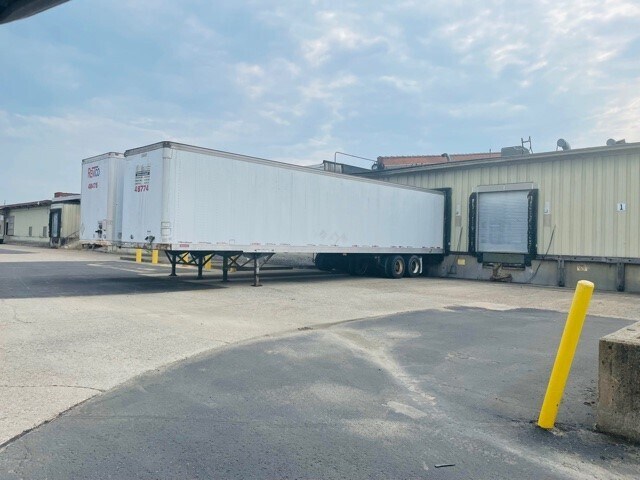 More Photos Of 2501 Millers Ln, Louisville Warehouse For Lease