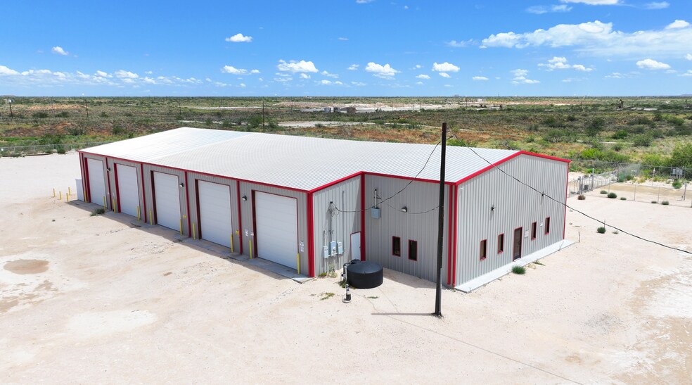 More Photos Of 1030 County 133 rd, Kermit Warehouse For Sale