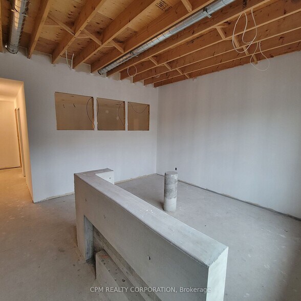 More Photos Of 138 Sandiford Dr, Whitchurch-Stouffville Service For Sale