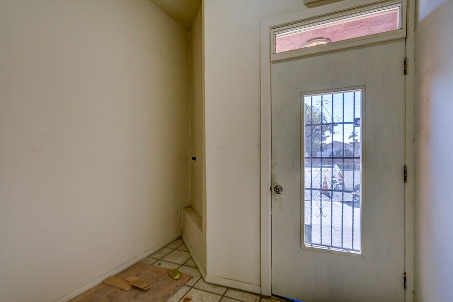 More Photos Of 7051-7053 3rd Ave, Los Angeles Storefront Retail Residential For Sale