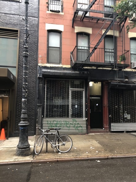 More Photos Of 192 Orchard St, New York Apartments For Lease