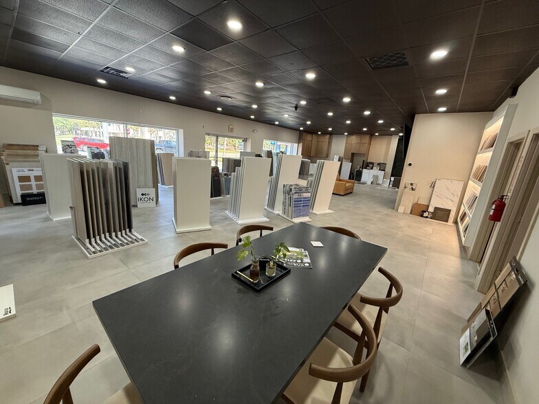More Photos Of 45 S Wickham Rd, Melbourne Warehouse For Lease