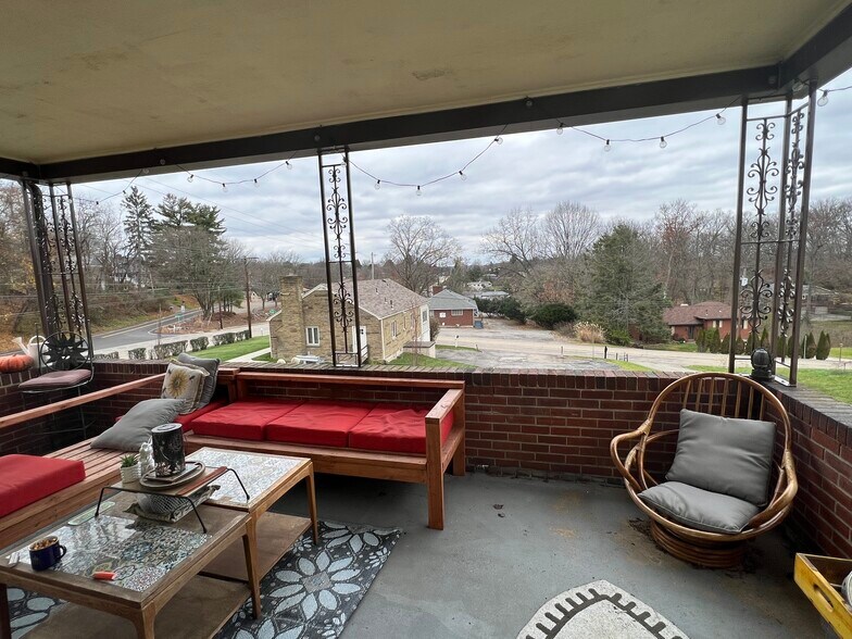 More Photos Of 9140 Perry Hwy, Pittsburgh Office For Sale