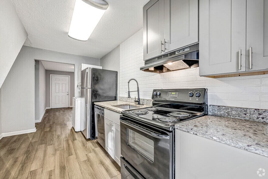 More Photos Of 2265 Perry Blvd NW, Atlanta Apartments For Sale