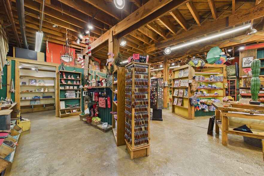 More Photos Of 949 Highway 82, Mountain Park Storefront Retail Residential For Sale