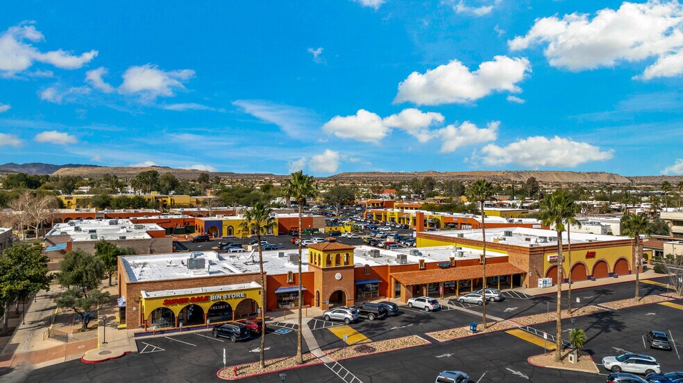 More Photos Of 101-126 S La Canada Dr, Green Valley Unknown For Lease