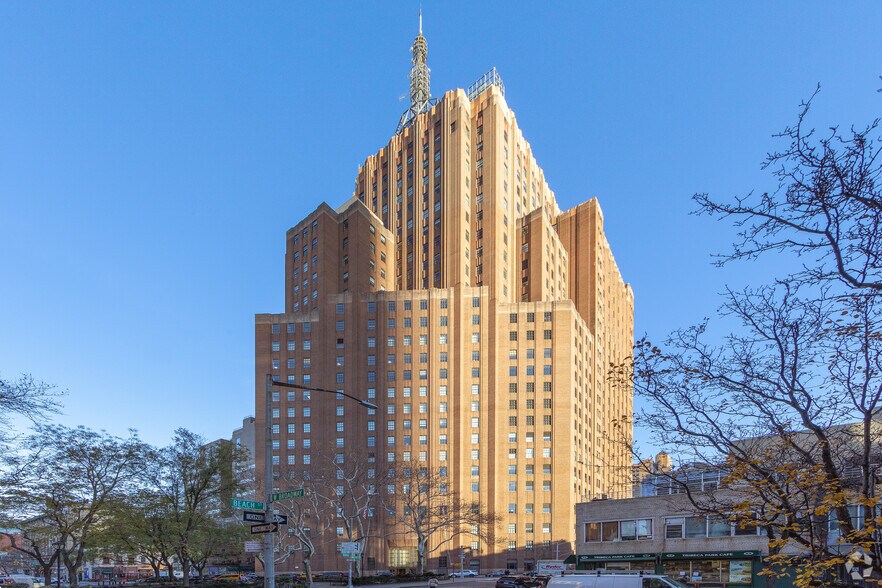 Primary Photo Of 32 Avenue of the Americas, New York Office For Lease