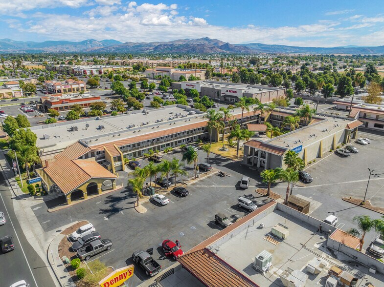 More Photos Of 2625 W Florida Ave, Hemet Hotel For Sale