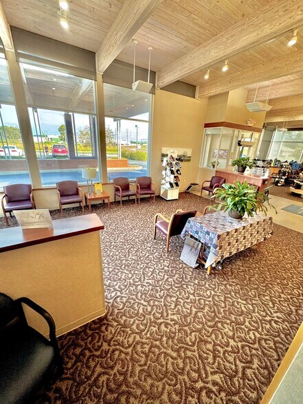 More Photos Of 1239 E 4th Street Rd, Seymour Office For Lease