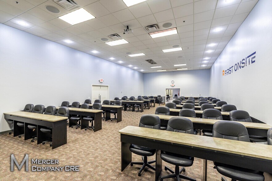 More Photos Of 3300 N Santa Fe Ave, Oklahoma City Warehouse For Sale