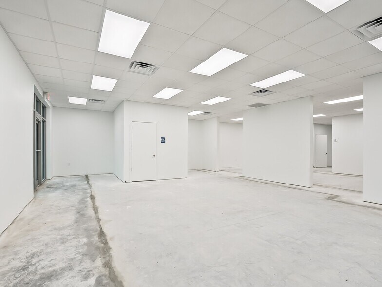 More Photos Of 871-801 Highway 466, Lady Lake Unknown For Lease