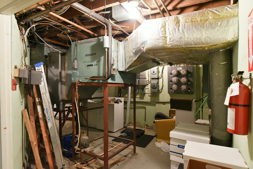 More Photos Of 29 W Franklin St, Hagerstown Apartments For Sale