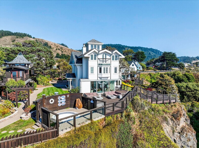 More Photos Of 5920 CA-1, Elk Hotel For Sale