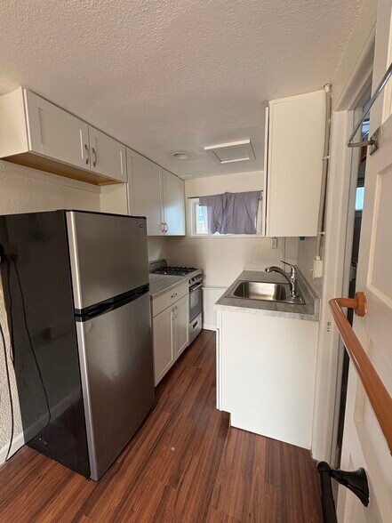 More Photos Of 1013 Main St, Longmont Apartments For Sale