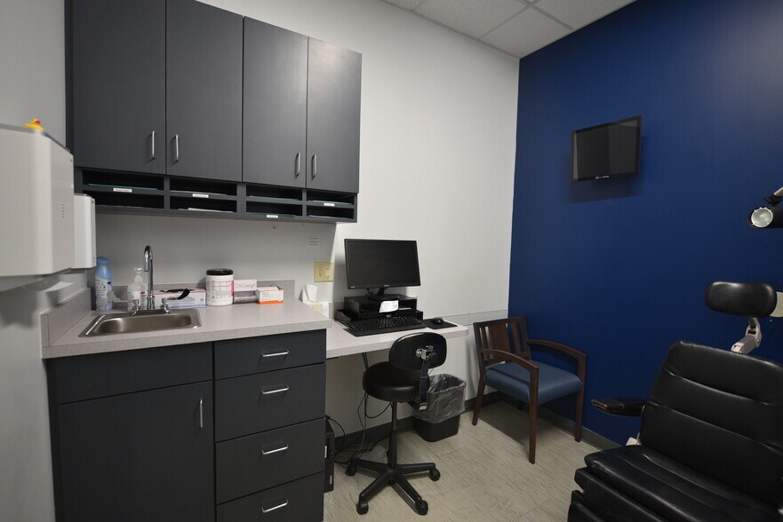 More Photos Of 2460 E Highway 50, Clermont Healthcare For Lease