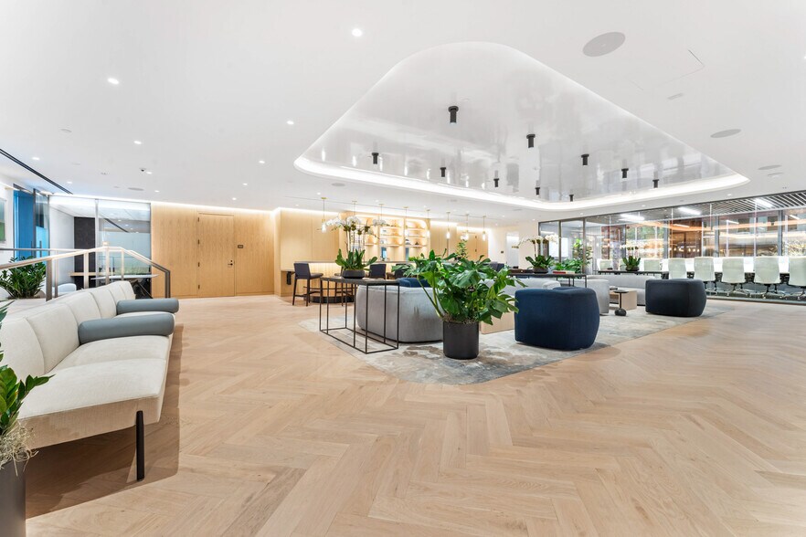 More Photos Of 43-45 E 53rd St, New York Office For Sale