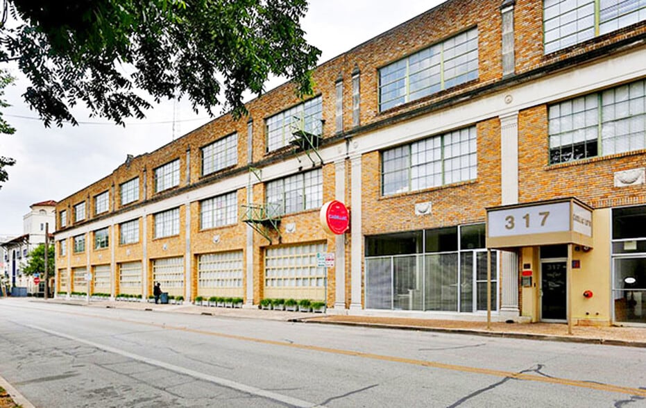 More Photos Of 317 Lexington Ave, San Antonio Apartments For Lease