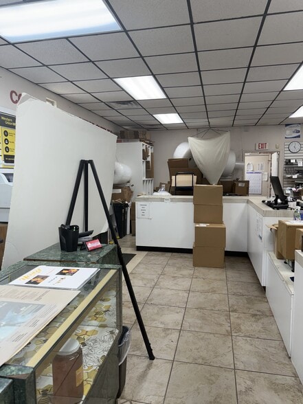 More Photos Of 1468 SW Main Blvd, Lake City Freestanding For Sale