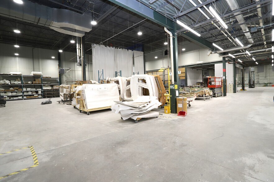 More Photos Of 1227 Industrial Pky, Saint Johnsbury Industrial For Sale