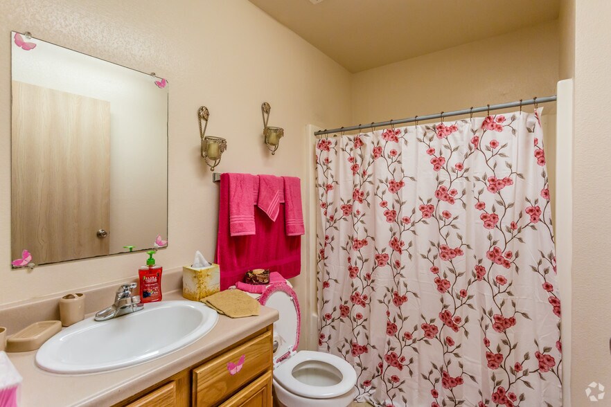 More Photos Of 141 Market St, Monticello Apartments For Sale