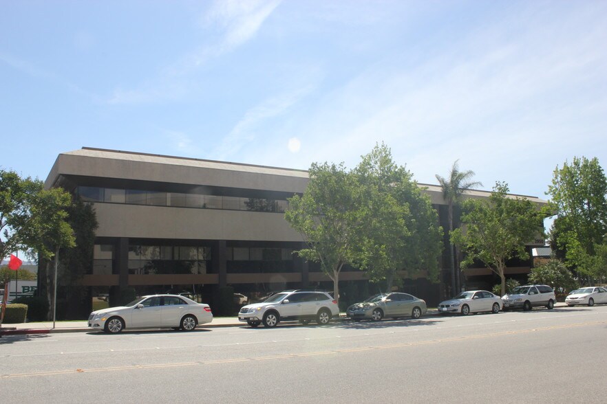 More Photos Of 2950 Sycamore Dr, Simi Valley Medical For Lease