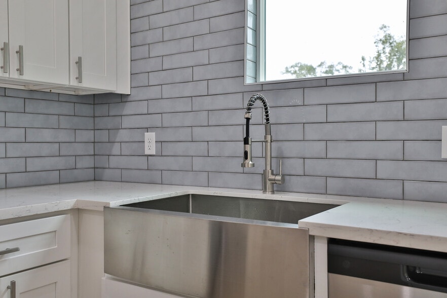 More Photos Of 9339 Lavender St, Houston Apartments For Sale