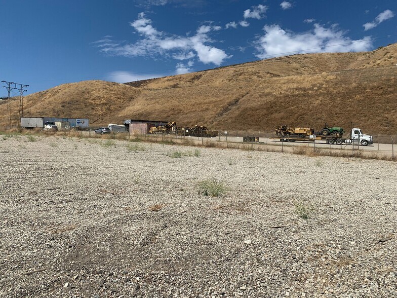 More Photos Of 32300 Castaic Rd, Castaic Land For Sale