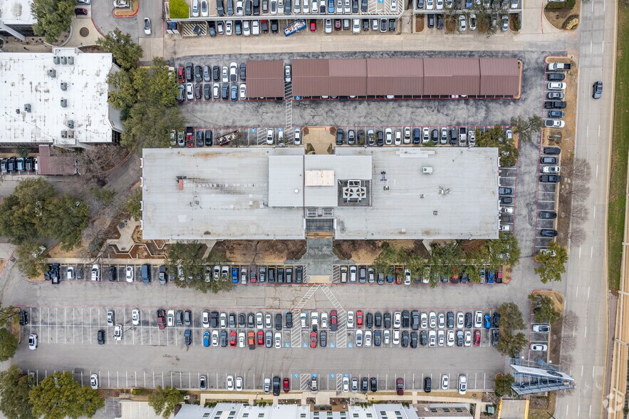 More Photos Of 10300 N Central Expy, Dallas Unknown For Lease