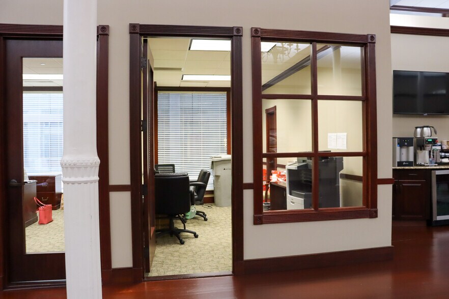 More Photos Of 800 Market St, Chattanooga Apartments For Sale