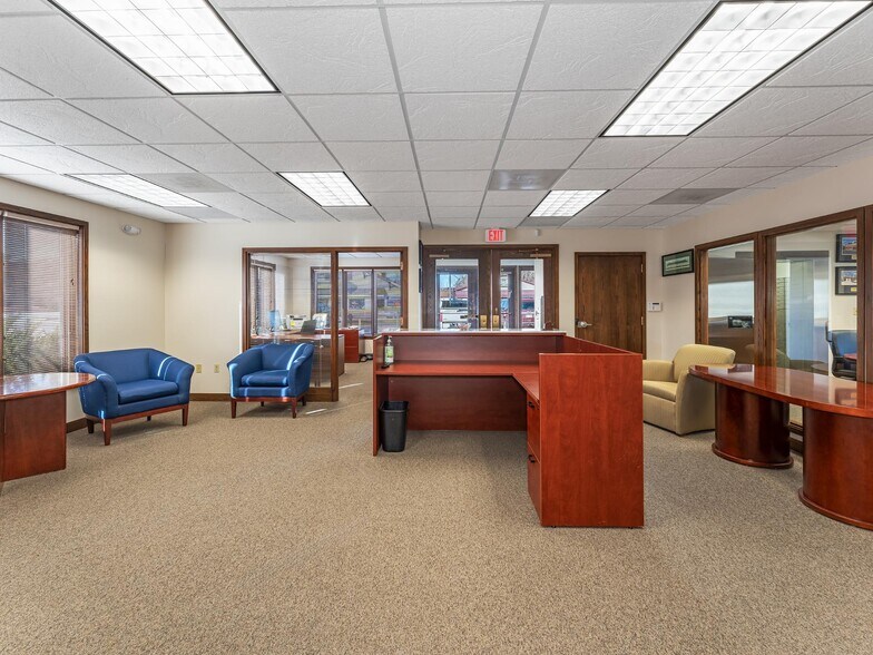 More Photos Of 1811 Superior St, Three Lakes Medical For Sale