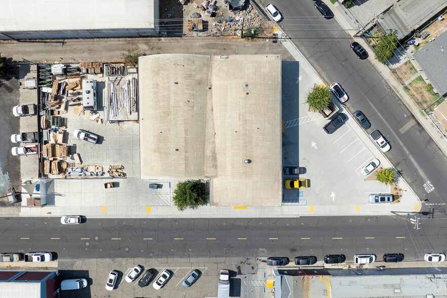 More Photos Of 270 Oak St, Manteca Warehouse For Lease