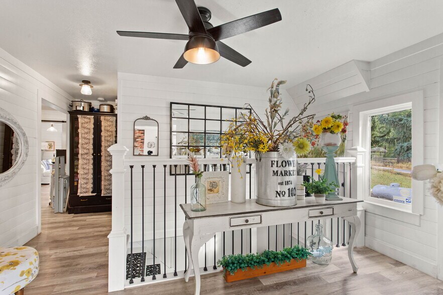 More Photos Of 1521 Willms Rd, Elk Lodge Meeting Hall For Sale