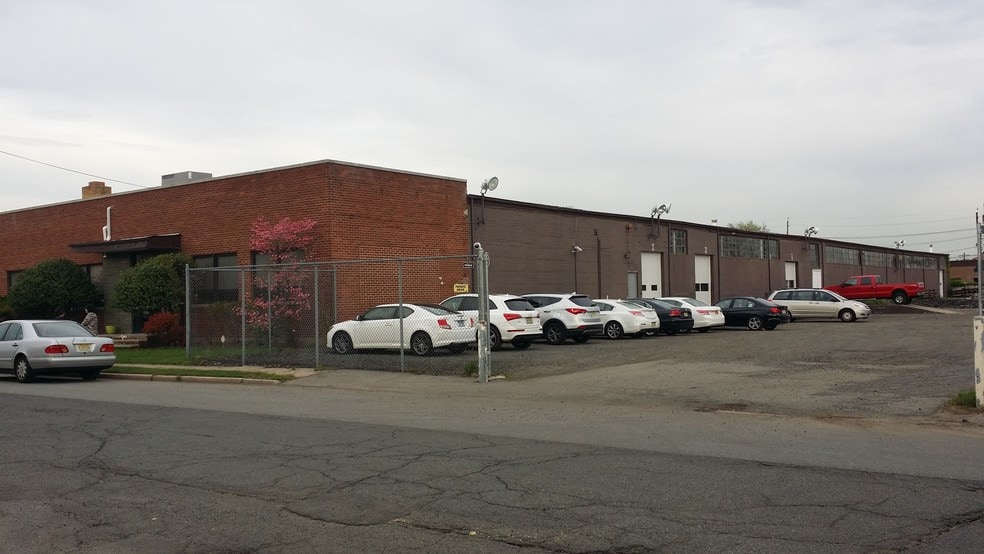 More Photos Of 210 S Newman St, Hackensack Manufacturing For Lease
