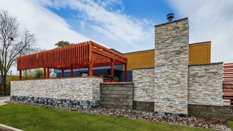 More Photos Of 2505 Wilmington Pike, Dayton Restaurant For Sale