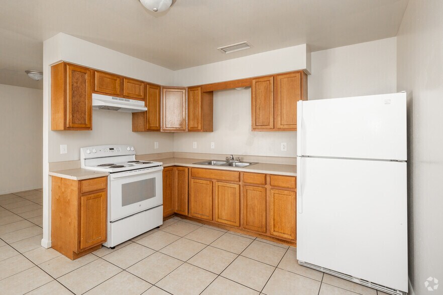 More Photos Of 125 N Davis Ln, Defuniak Springs Apartments For Sale