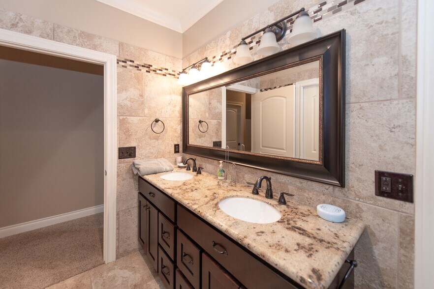 More Photos Of 21559 Provincial Blvd, Katy Medical For Sale